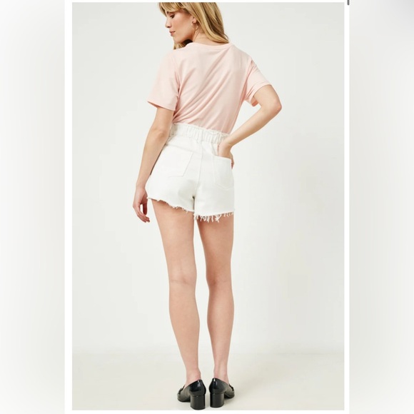 Hayden Los Angeles Size Large White Distressed Frayed Detail Denim Shorts - Picture 2 of 6
